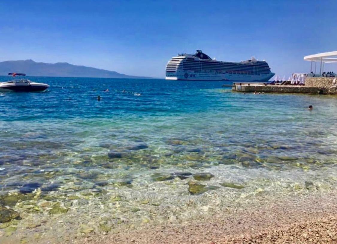 Villa 23 On The Bay Sarandë 外观 照片